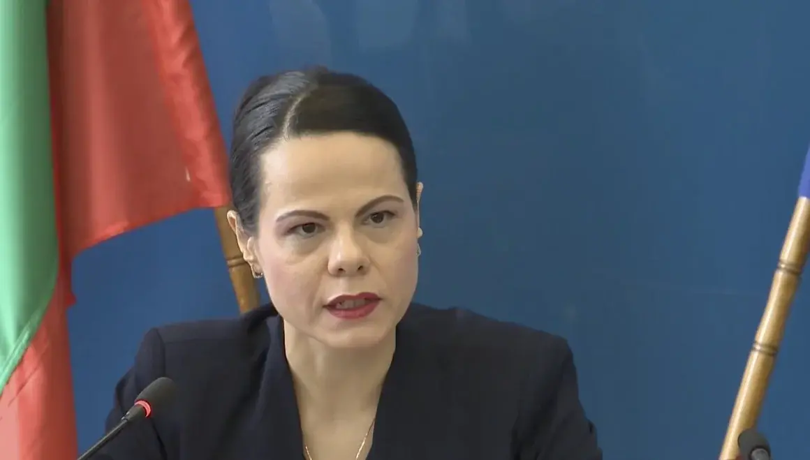 Здравният министър: Директори на държавни болници вземат огромни заплати при милиони дългове