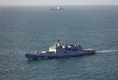 Руски военен кораб е произвел предупредителни изстрели по британска яхта с пенсионери