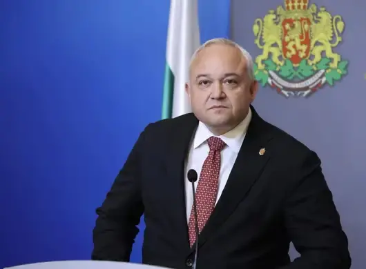 Демерджиев: Злите езици говорят, че зад фирмите, доставяли мантинели, стои "бивш премиер"