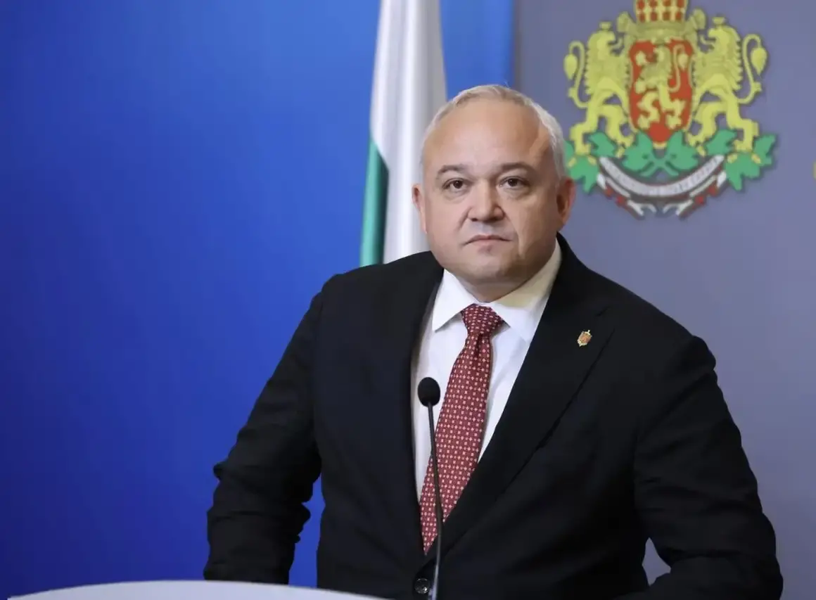 Демерджиев: Зад фирмите, доставяли мантинели, стои "бивш премиер", твърдят злите езици