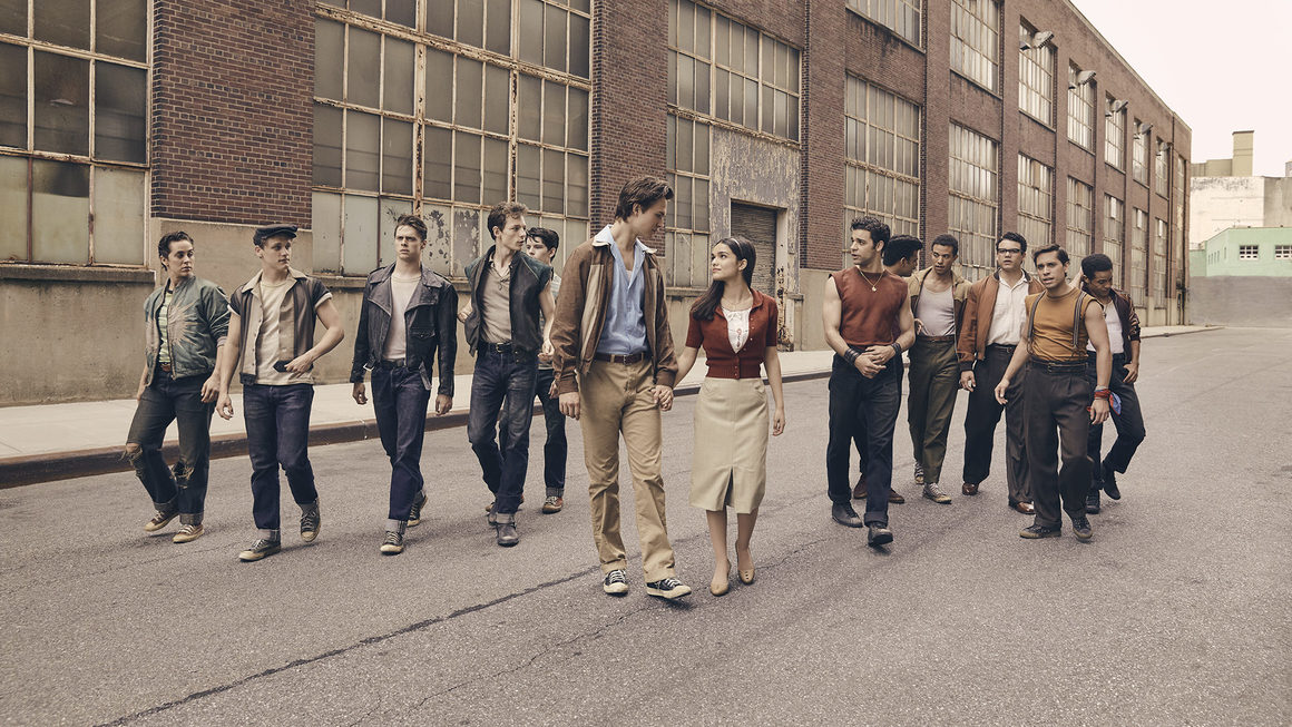<br><br>
<b>West Side Story - от 18 декември 2020 на 10 декември 2021 г. </b>
<br><br>
Първият мюзикъл във филмографията на Стивън Спилбърг беше спряган за сигурен участник в номинациите за "Оскар". Неговата "Уестсайдска история" обаче няма да влезе в графика на наградите за този сезон. Премиерата на филма с Ансел Елгорт и Рейчъл Зеглър е отложена с цяла година.