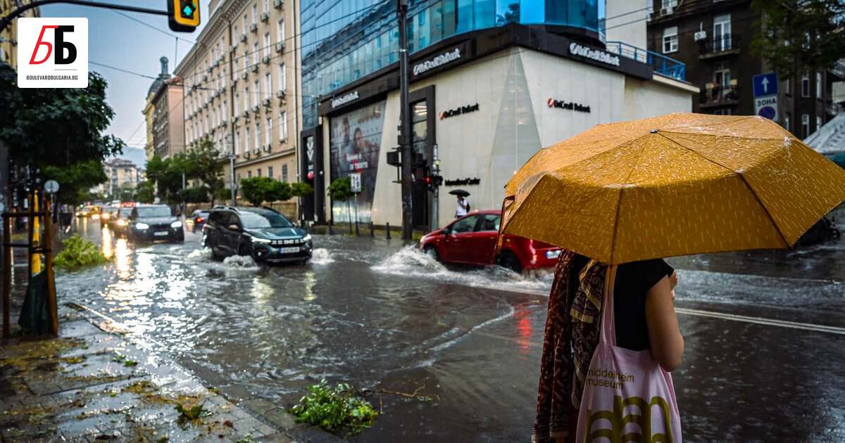 За 2 юли е обявен жълт код за опасни метеорологични