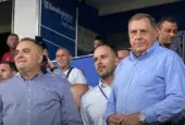 Милорад Додик се появи на стадиона в Баня Лука за мач на "Левски"