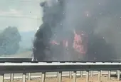 Горящ камион на АМ "Тракия" към Бургас при Пазарджик затруднява движението