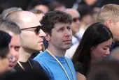 Apple обвини OpenAI, че източва търговските ѝ тайни "на всяко ниво"