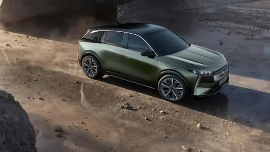 DS Automobiles представи новия DS N°7 с пробег до 740 км