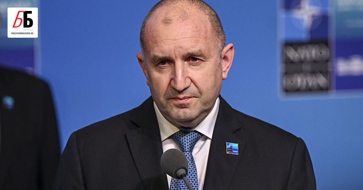 Револверът - подарък от Реджеп Тайип Ердоган за лидерите от