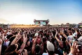 80 000 бяха евакуирани от концерт на Bad Bunny в Милано заради буря 