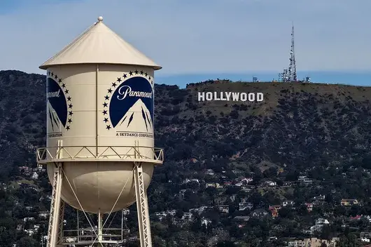 Мегасделката между Paramount и Warner Bros е поставена на пауза 