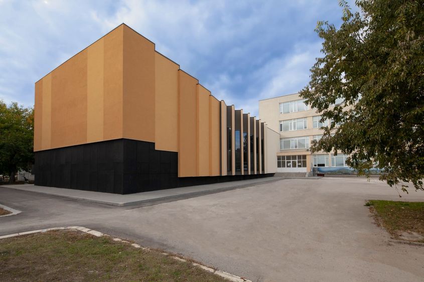 Новата зала на Първа езикова гимназия във Варна: Да превърнеш столовата в архитектурна забележителност