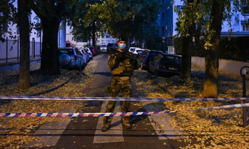 Гръцки свещеник е тежко ранен след нападение в Лион