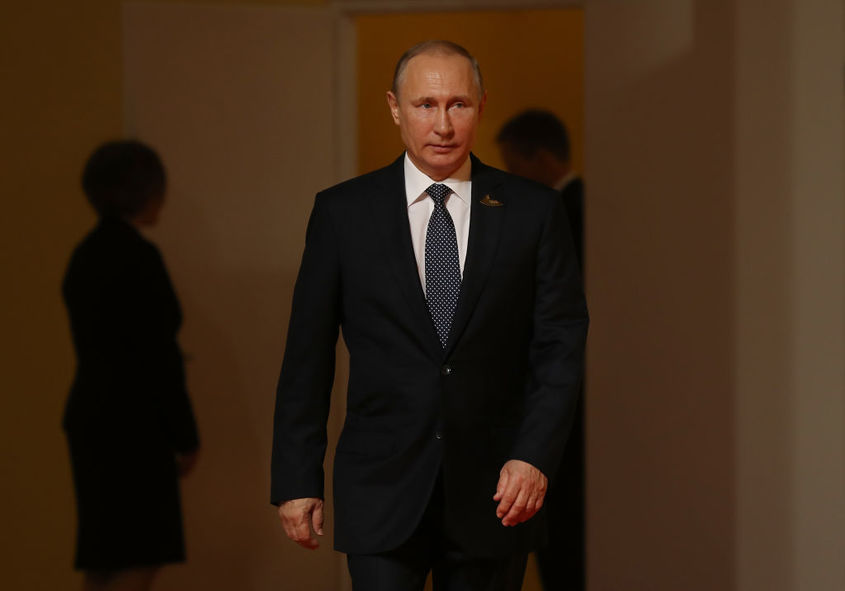 Сутрешни новини: Путин посредничи за примирие в Нагорни Карабах; Оставка в САЩ заради "изборната измама"
