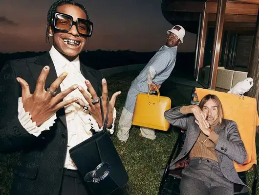 Веселите поръчвачи E15