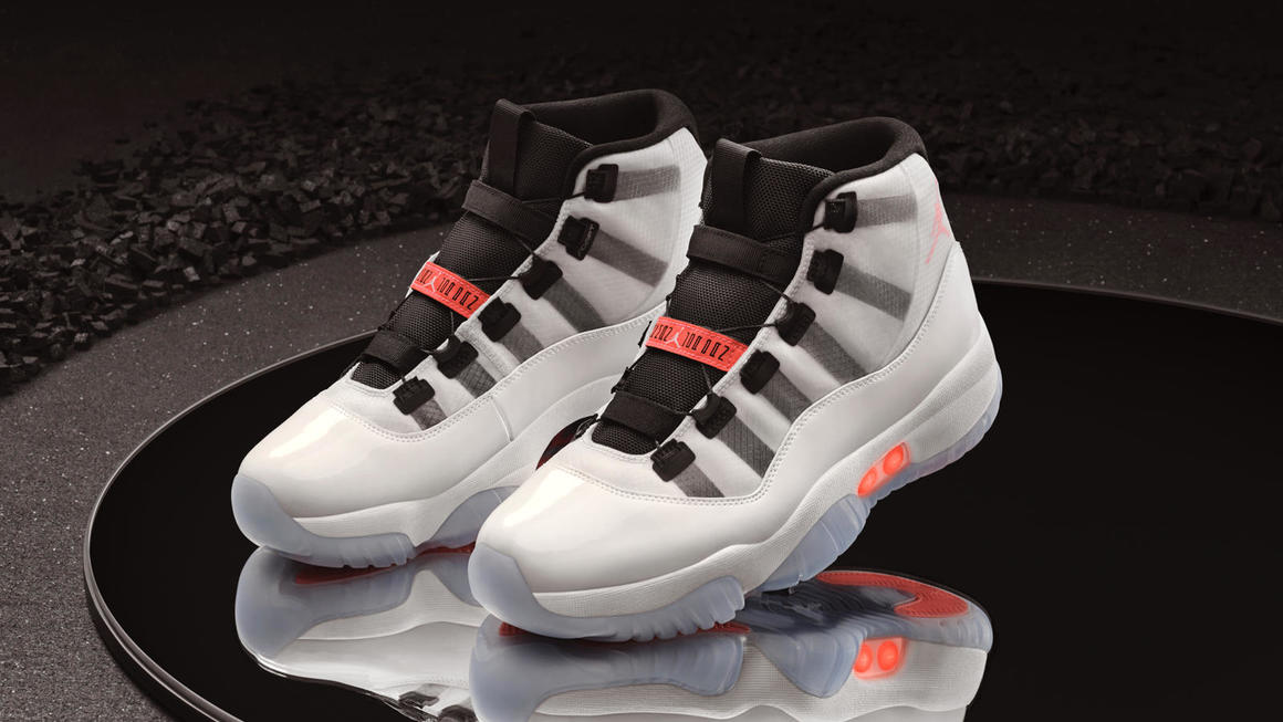 По-голямото нововъведение безспорно е при Air Jordan XI Adapt. Тук намираме погледa към бъдещето, защото за първи път Nike въвежда своята технология Adapt в един от най-популярните си модели като в същото време компанията остава вярна на оригиналната визия на обувката.