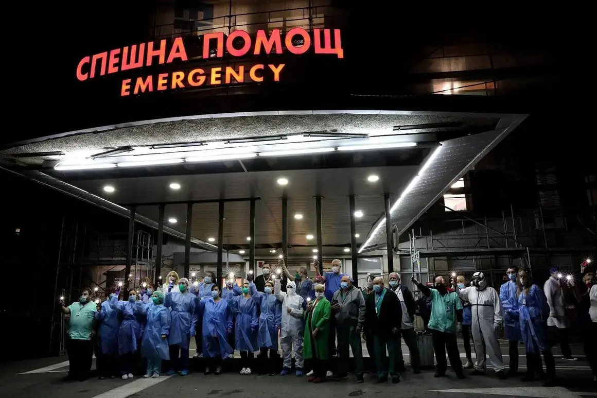 Време е политиците да спрат да се крият зад лекари, учители, съдии и историци