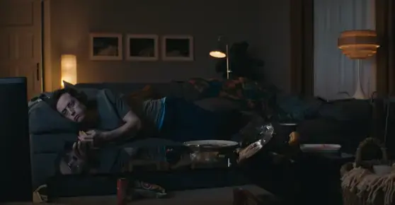 Новата реклама на Германия: Героите на пандемията са лежащите на дивана