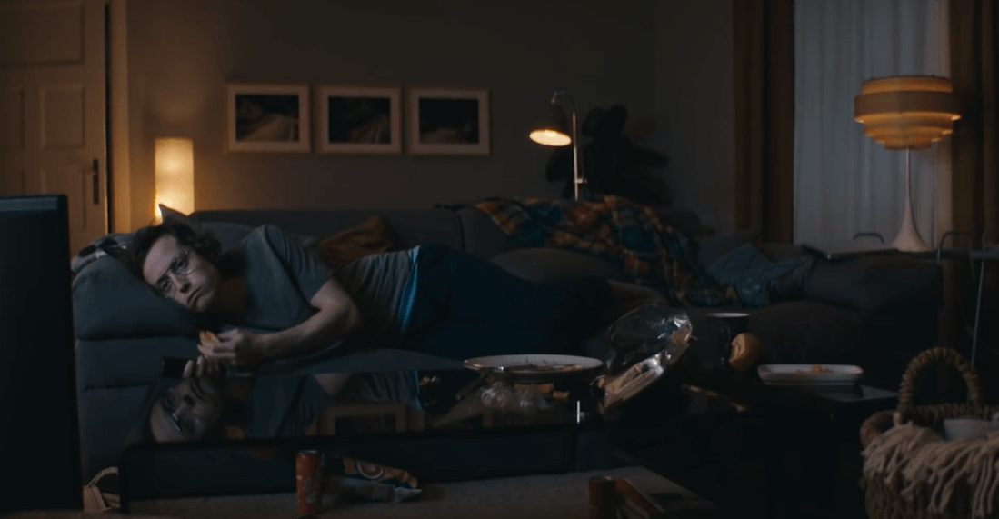 Новата реклама на Германия: Героите на пандемията са лежащите на дивана
