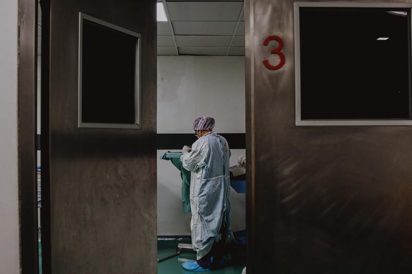 Пациентка е предизвикала пожар в Covid-отделението на русенска болница