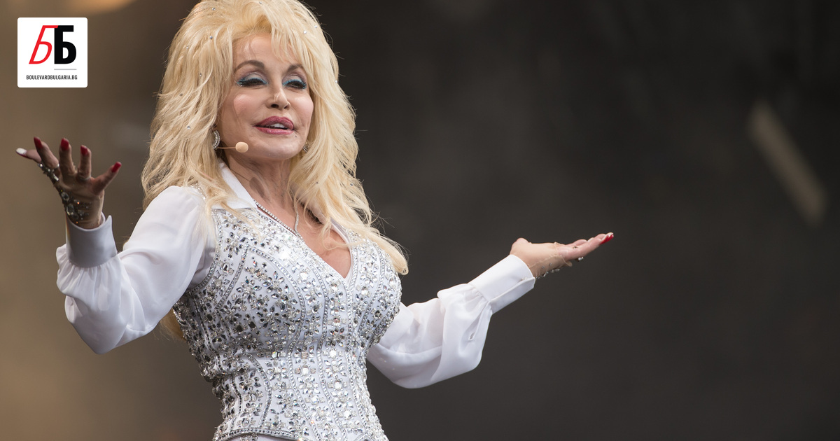 Собственикът на Amazon Джеф Безос, дари на музикалната легенда Доли