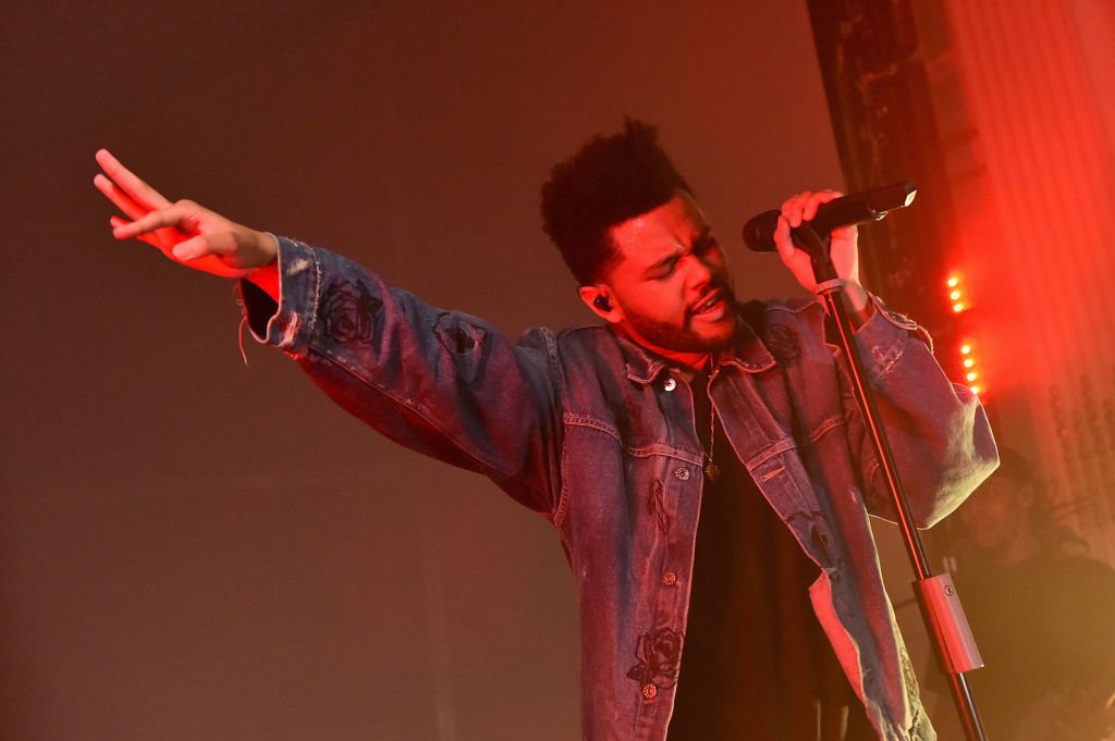<br><br>
Силна вечер за Бионсе и скандал с The Weeknd – така премина обявяването на номинациите за музикалните награди „Грами“, които ще се връчат официално на 31 януари 2021 г. <br><br>
Поп иконата Бионсе получи най-много номинации – общо 9. Това може да се определи като изненада, тъй като тя не пусна нов албум през настоящата година. Другите големи печеливши преди официалната церемония са Тейлър Суифт, Дуа Липа и рапърът Роди Рич, които бяха номинирани по шест пъти. <br><br>
Бритни Хауърд от групата „Alabama Shakes“ е с пет номинации заради своя дебютен албум. А по четири получиха Били Айлиш, Меган дъ Стелиън, DaBaby, Фийби Бриджърс, Джъстин Бийбър, джаз пианистът Джон Бийзли и продуцентът Дейвид Фрост.