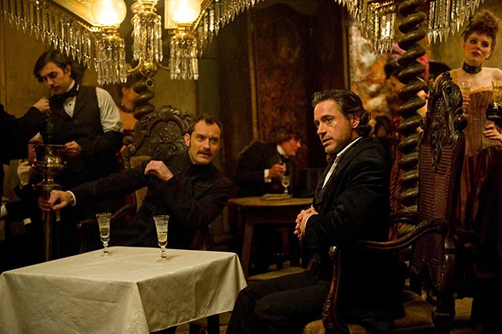 <br><br><b>Sherlock Holmes 3 - 22 декември 2021</b>
<br><br>
Гай Ричи планираше третото продължение на "Шерлок Холмс" още от 2012 г., но едва догодина ще можем да видим Робърт Дауни-джуниър и Джуд Лоу отново на екран в образа на героите на Артър Конън Дойл. Джаред Харис ("Чернобил") би трябвало да се завърне в ролята на Мориарти, а Рейчъл Макадамс - като фаталната Айрийн Адлър.
