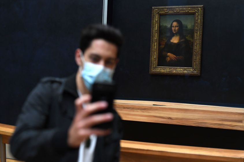 Среща с истинската Мона Лиза за 80 хил. евро - или как Лувърът компенсира загубите от Covid-кризата